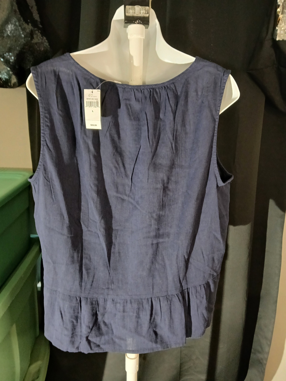 NWT GAP Navy Sleeveless V-Notch Pleated Peplum Lightweight Spring Summer Tank - Picture 7 of 15
